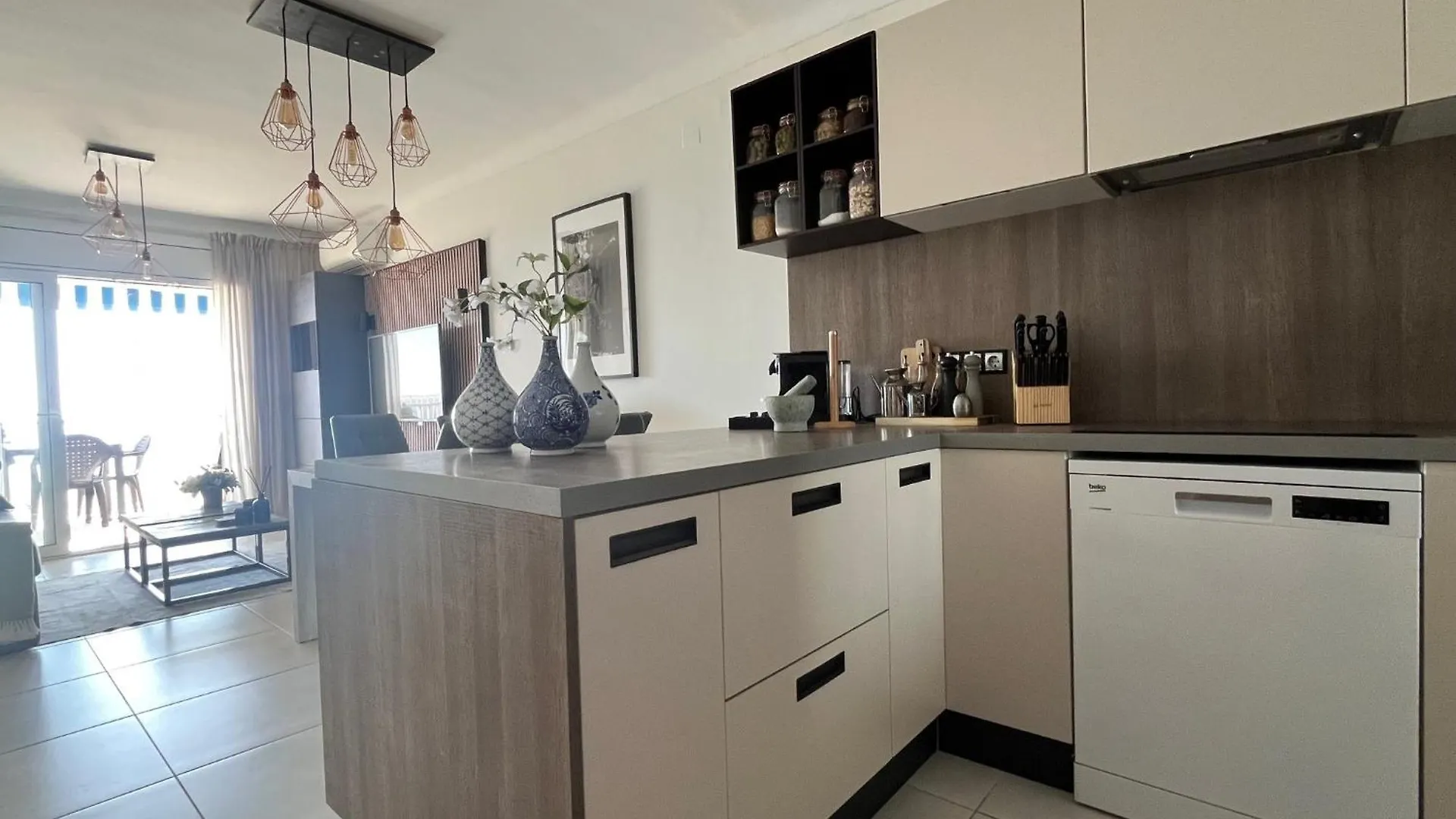Belleza Del Mar Apartment Roses 0*,